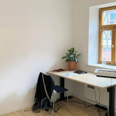 Büro mit individueller Einrichtung